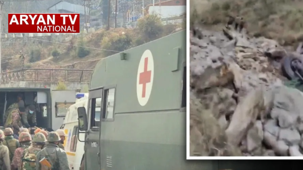 Current image: जम्मू में आर्मी जवान की गाड़ी खाई में गिरी