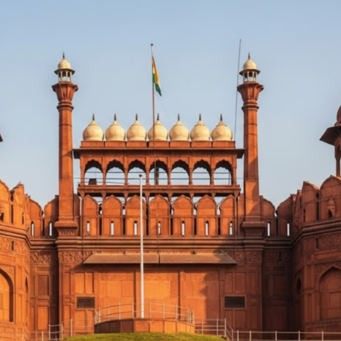 Delhi Terror Attack: दिल्ली में हाई अलर्ट,लाल किले के आसपास धमाके की आशंका,सुरक्षा एजेंसियां अलर्ट पर