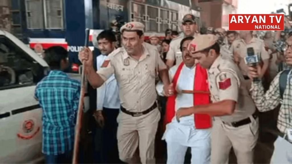 Current image: Delhi News