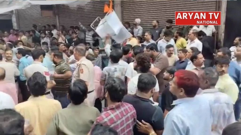 Current image: Delhi Palam Fire Incident