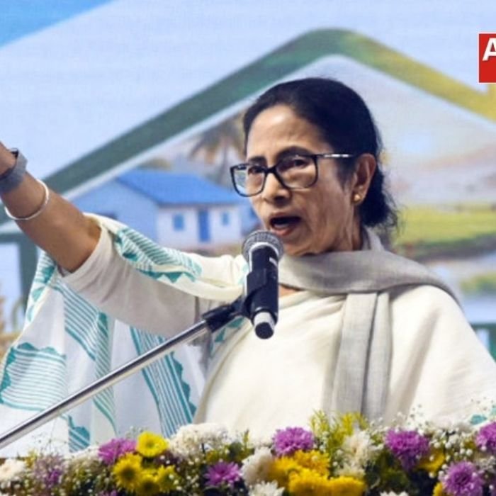 Mamata Banerjee Speech: ममता बनर्जी का भाजपा पर तीखा हमला,बोलीं- चुनाव के बाद बंद हो जाएगी गैस और कैश मदद