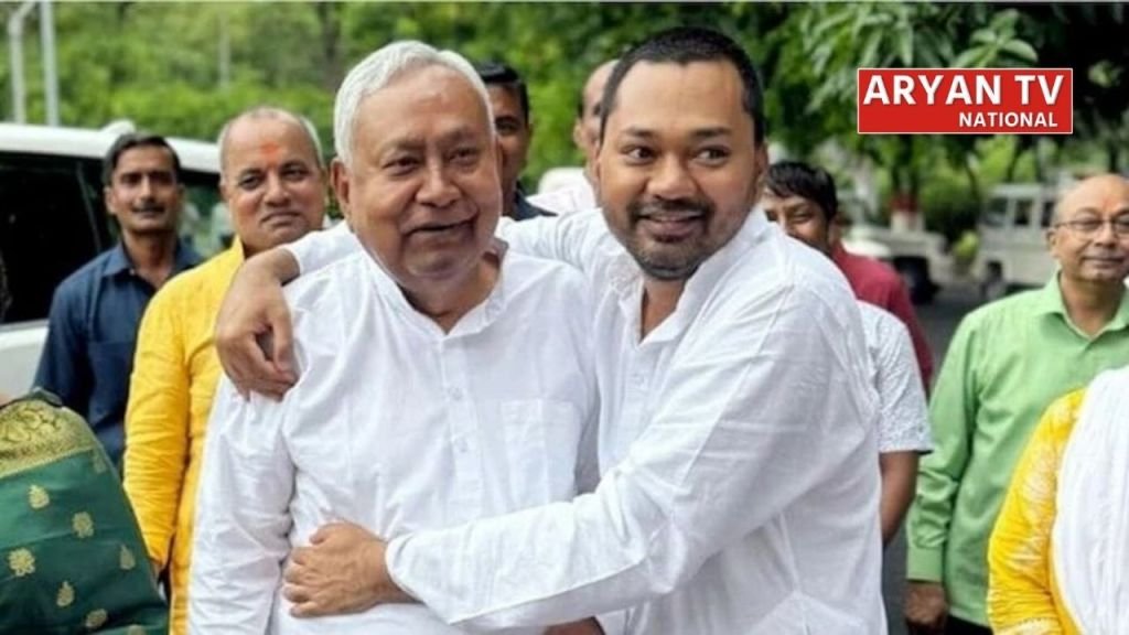 Current image: Nitish Kumar