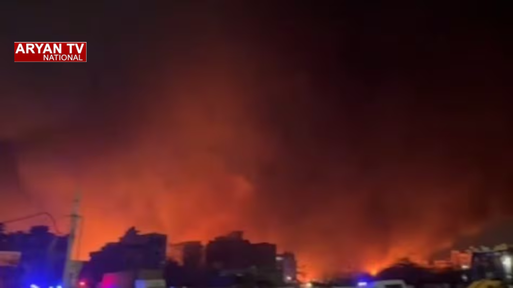 Current image: Delhi Uttam Nagar Fire breaks out