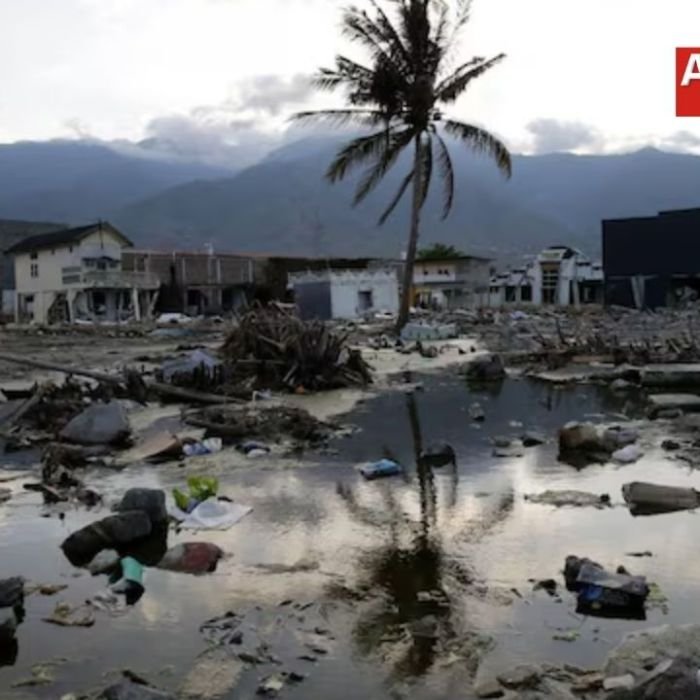Indonesia Earthquake Tsunami: भूकंप के 7.4 की तीव्रता से दहला इंडोनेशिया, सुनामी का अलर्ट जारी