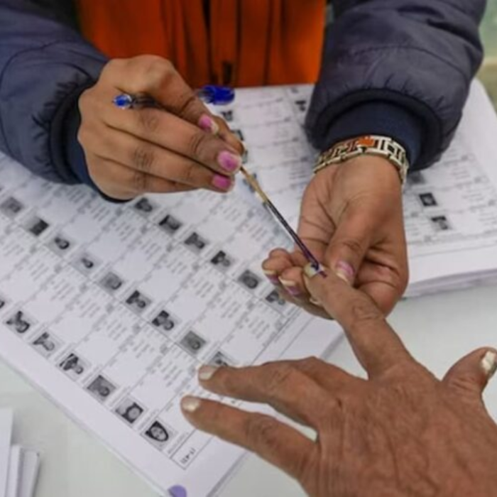 Kerala Election: केरल में मतदान के बीच सियासी मुकाबला तेज,140 सीटों पर वोटिंग जारी, पिनारयी को LDF की जीत का भरोसा