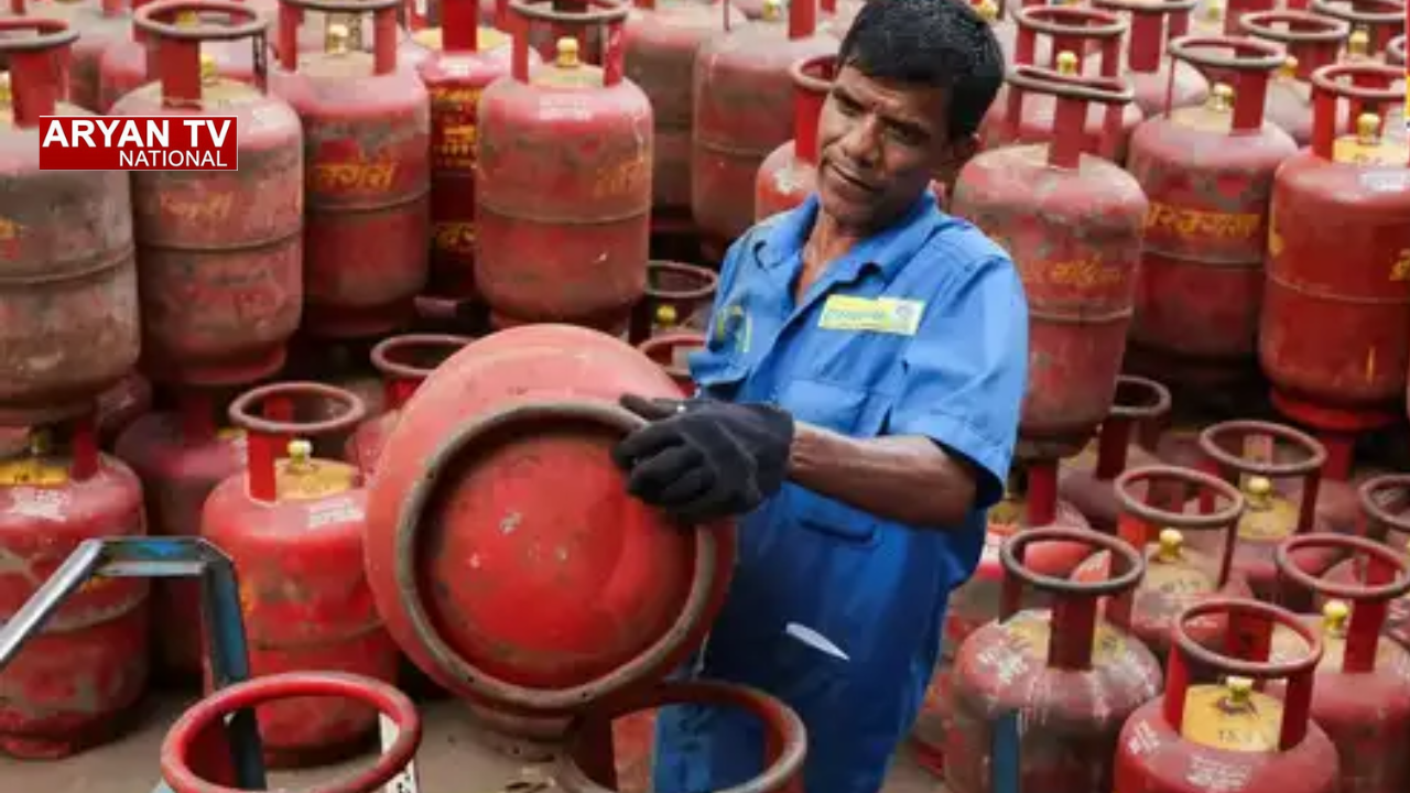 LPG Gas Price: महंगाई का डबल झटका! चार महीने में पांचवीं बढ़ोतरी, LPG सिलेंडर की कीमतों में फिर उछाल