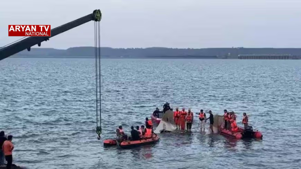 Current image: Jabalpur Cruise Accident