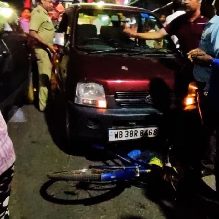 बंगाल के आसनसोल में लाउडस्पीकर विवाद ने लिया हिंसक मोड़,पुलिस चौकी पर हमला,जवानों ने किया लाठीचार्ज