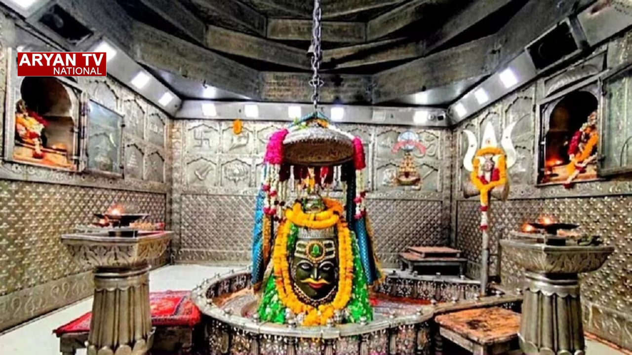 Mahakaleshwar: निर्माण कार्य के दौरान मिला शिवलिंग, आस्था से गूंजा पूरा इलाका,इलाके में उमड़ी श्रद्धालुओं की भीड़