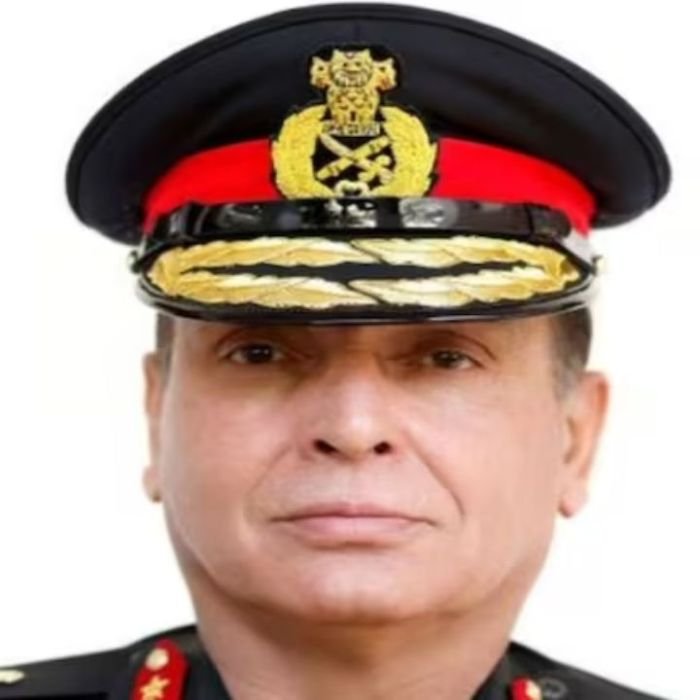 New Indian Army Chief: भारतीय सेना को मिलेगा नया नेतृत्व, लेफ्टिनेंट जनरल धीरज सेठ संभालेंगे आर्मी चीफ की कमान