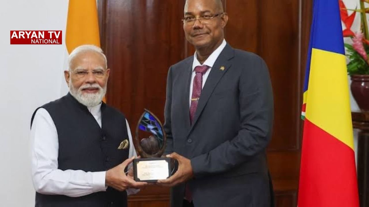 PM Modi Seychelles Visit: सेशेल्स की आजादी के 50 साल पूरे, मुख्य अतिथि बने पीएम मोदी,भारतीय सैन्य टुकड़ी ने बढ़ाया सम्मान