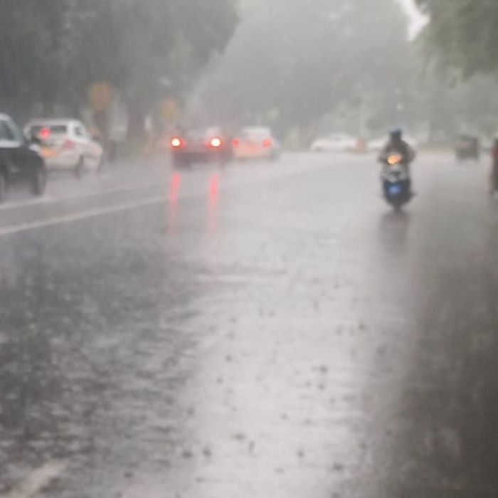 Delhi Weather Update:दिल्ली-एनसीआर में मेहरबान हुआ मानसून, तेज बारिश के साथ IMD का ऑरेंज अलर्ट जारी