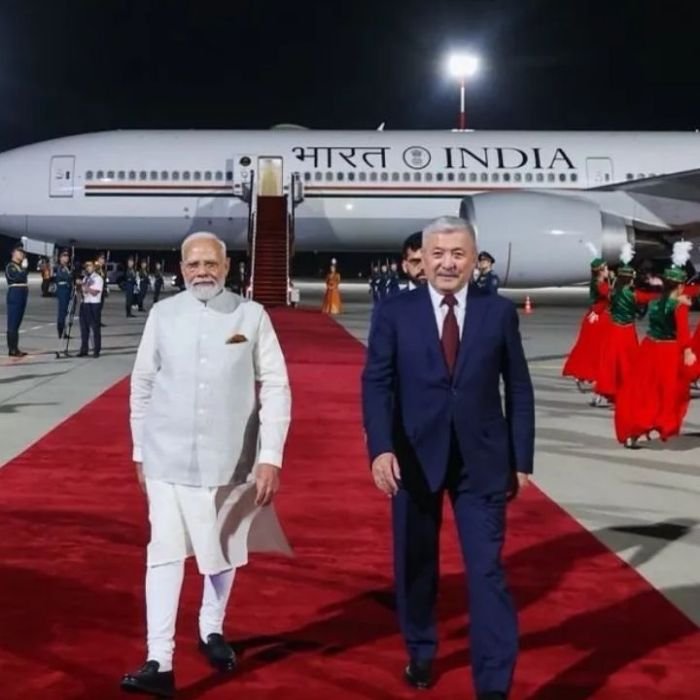 PM Modi SCO Summit: किर्गिस्तान पहुंचे पीएम मोदी, एससीओ शिखर सम्मेलन में होंगे शामिल; ताशकंद में शास्त्री जी को दी श्रद्धांजलि