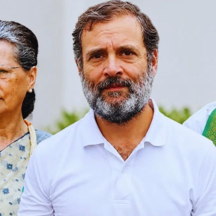 Vande Mataram Controversy: सोनिया-राहुल के खिलाफ शिकायत पर खरगे का पलटवार, कहा- गांधी-नेहरू पर भी हो केस दर्ज