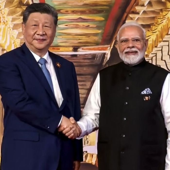 BRICS Summit 2026: पीएम मोदी-जिनपिंग की हुई अहम बैठक, द्विपक्षीय सहयोग बढ़ाने पर हुआ मंथन