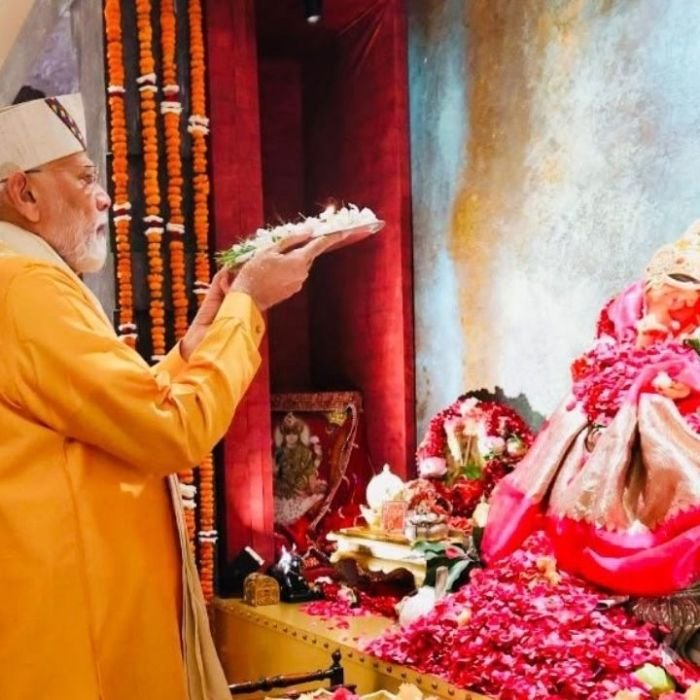 Ganesh Chaturthi 2026: पीएम मोदी ने बप्पा के किए दर्शन, पीयूष गोयल के घर मनाया गणेश उत्सव